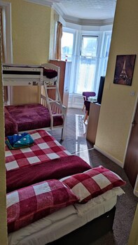 Dora Hotel