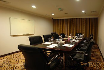 Sharjah Palace Hotel