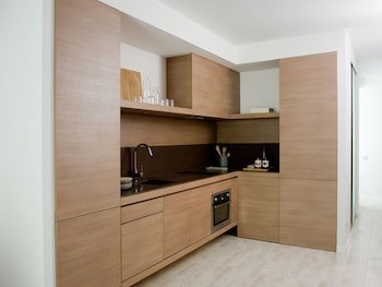 Eric Vokel Boutique Apart Sagrada Familia Suites