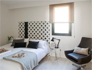 Eric Vokel Boutique Apart Sagrada Familia Suites