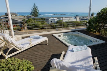 Blaauwvillage Boutique Guest House