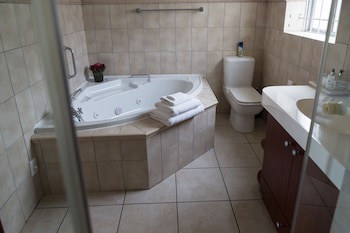Blaauwvillage Boutique Guest House