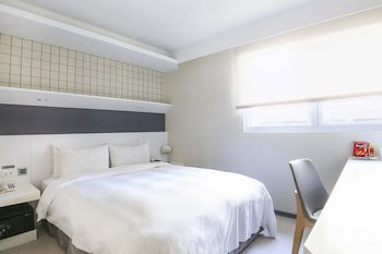 Dandy Hotel Tianmu Branch
