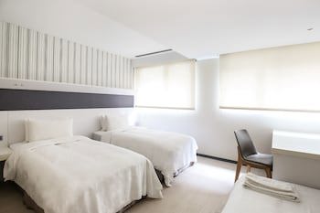 Dandy Hotel Tianmu Branch