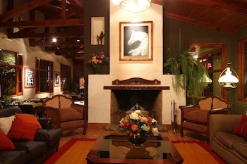 Hosteria Lunahuana