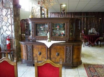 Lecadin Hotel