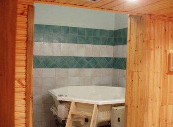 Lecadin Hotel