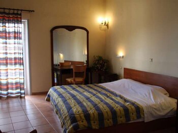 Lecadin Hotel