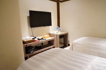 Dahshin Hotel