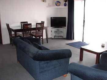 193 Aorangi Manor Motel
