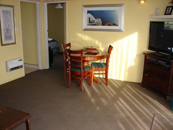 193 Aorangi Manor Motel