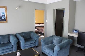 193 Aorangi Manor Motel