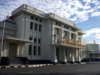 Golden Flower Hotel Bandung