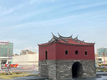 Cosmos Hotel Taipei