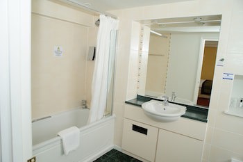 Best Western Premier Dover Marina Hotel & Spa