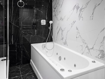 Best Western Premier Dover Marina Hotel & Spa
