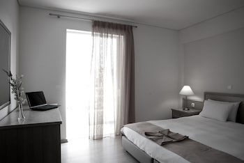 Civitel Attik Rooms & Suites