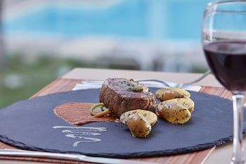 Civitel Attik Rooms & Suites