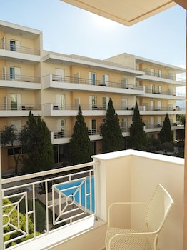 Civitel Attik Rooms & Suites
