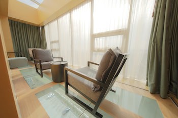 Holiday Inn Gwangju, An Ihg Hotel