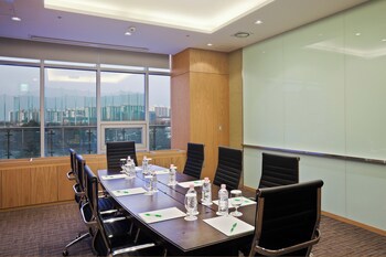Holiday Inn Gwangju, An Ihg Hotel