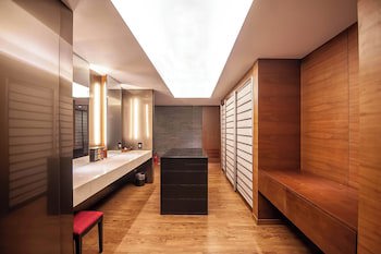 Holiday Inn Gwangju, An Ihg Hotel
