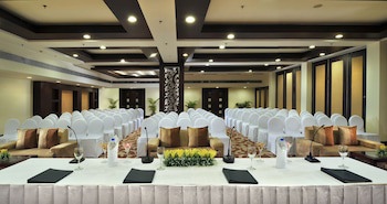 Country Inn & Suites By Radisson, Gurugram Sector 12