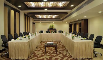 Country Inn & Suites By Radisson, Gurugram Sector 12
