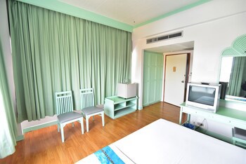 Thumrin Hotel