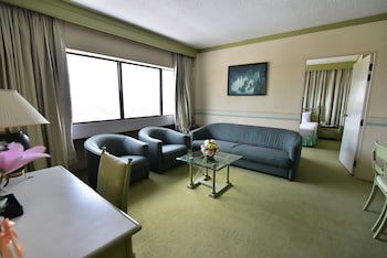 Thumrin Hotel