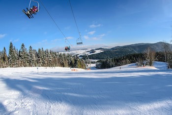 Mayhills Resort