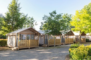 hu Roma Camping In Town galeri fotoğrafı