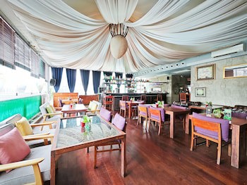 Galleria 10 Sukhumvit Bangkok By Compass Hospitality