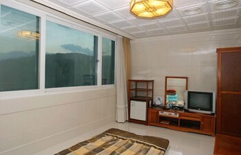 Donghae Boyang Hot Spring Convention Hotel