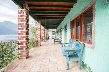 Eco Hotel Uxlabil Atitlan