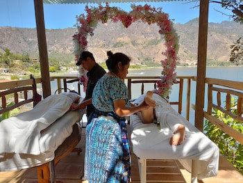 Eco Hotel Uxlabil Atitlan
