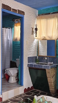 Eco Hotel Uxlabil Atitlan