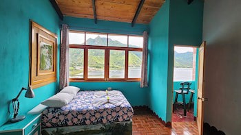 Eco Hotel Uxlabil Atitlan