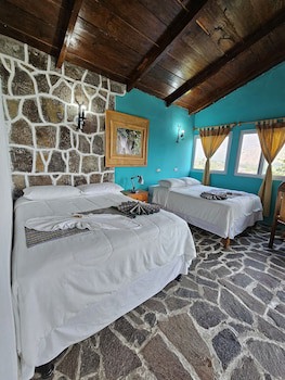 Eco Hotel Uxlabil Atitlan