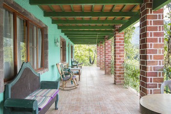 Eco Hotel Uxlabil Atitlan