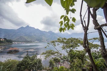 Eco Hotel Uxlabil Atitlan