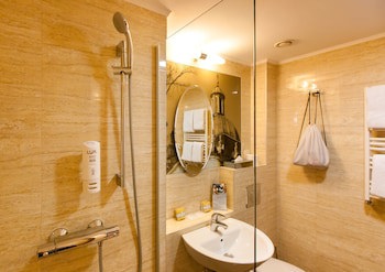 Galaxy Hotel
