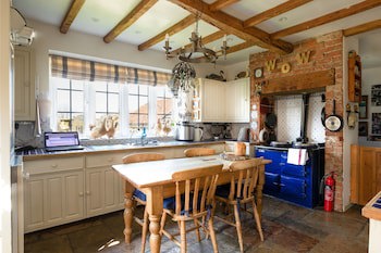 Blounts Court Farm