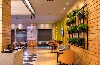 Four Points By Sheraton Hotel & Serviced Apartments, Pune