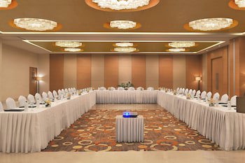 Four Points By Sheraton Hotel & Serviced Apartments, Pune