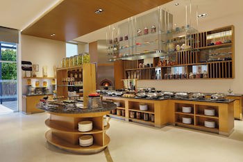 Four Points By Sheraton Hotel & Serviced Apartments, Pune