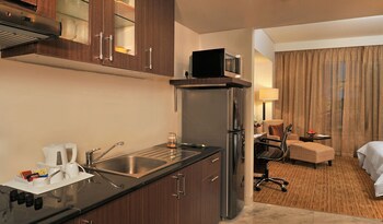 Four Points By Sheraton Hotel & Serviced Apartments, Pune