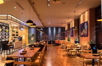 Four Points By Sheraton Hotel & Serviced Apartments, Pune
