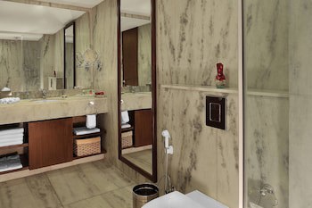 Four Points By Sheraton Hotel & Serviced Apartments, Pune