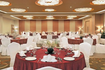 Four Points By Sheraton Hotel & Serviced Apartments, Pune